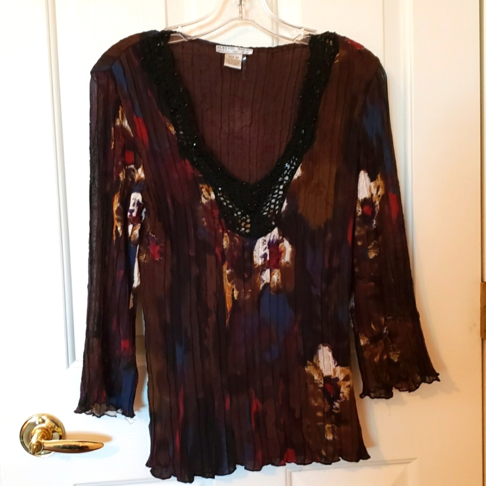 Alberto Makali V neck blouse Medium